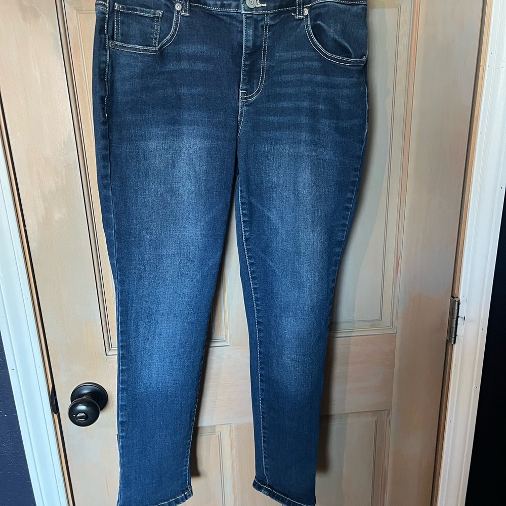 Maurices Blue Ankle Cropped Jeans